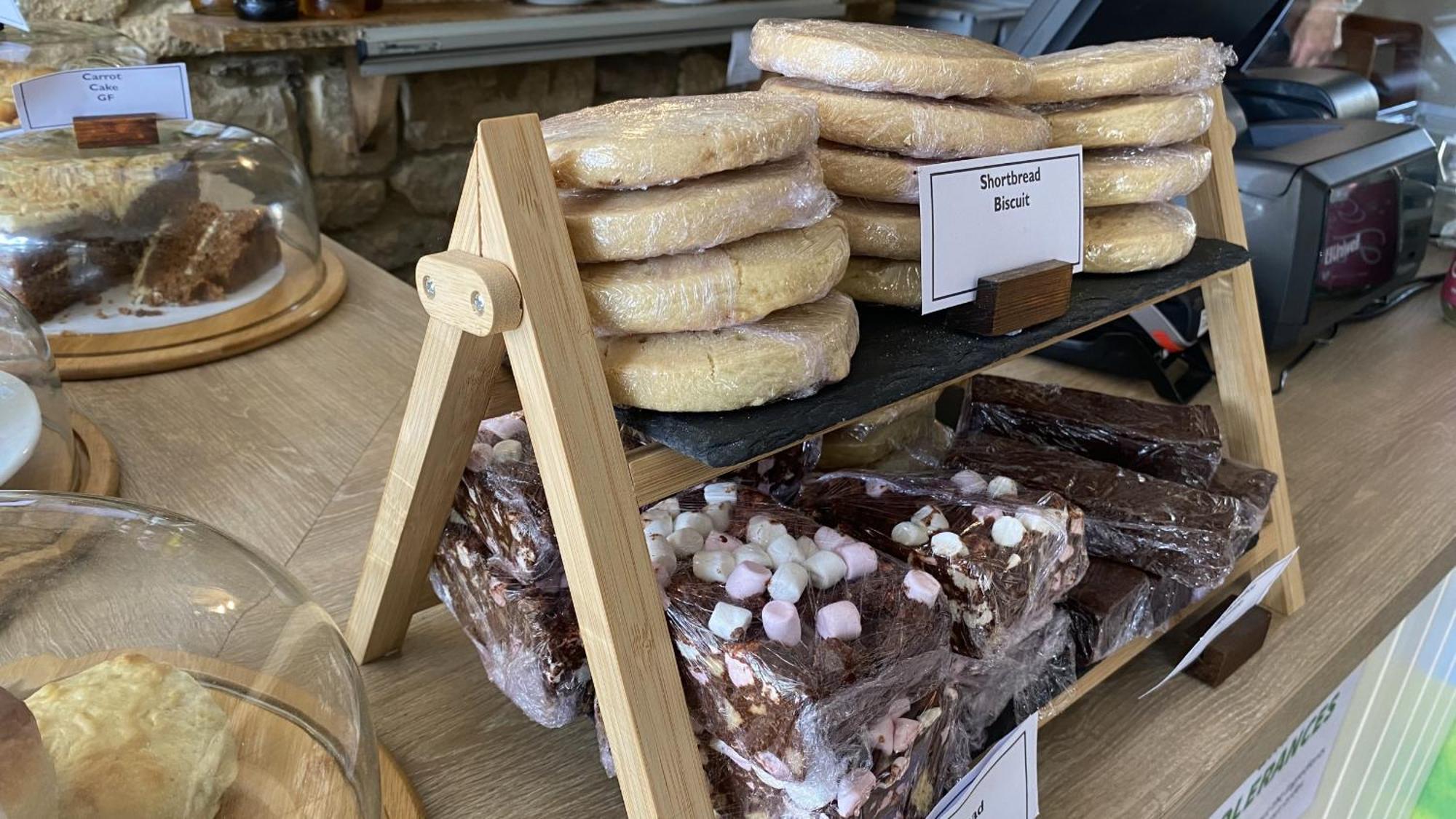 Priory Tearooms Burford With Rooms מראה חיצוני תמונה