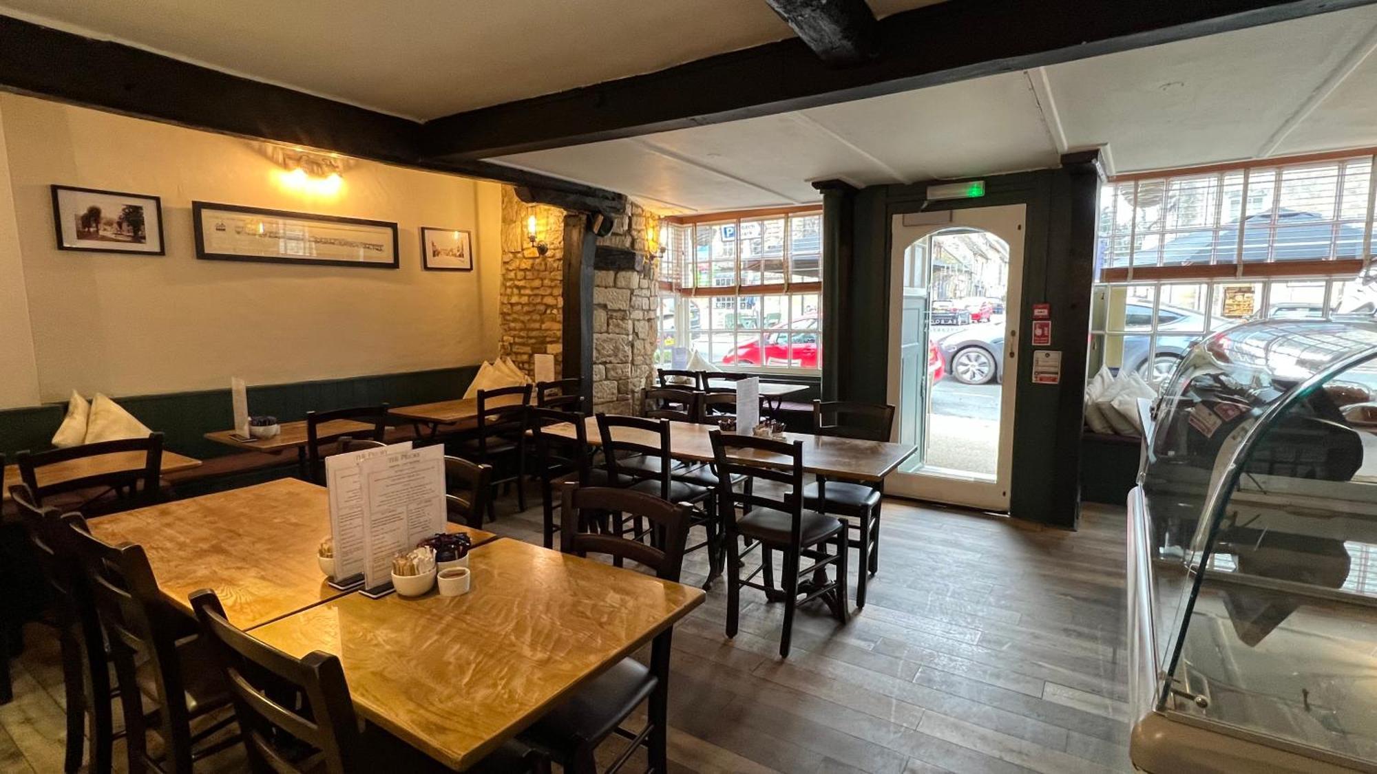 Priory Tearooms Burford With Rooms מראה חיצוני תמונה