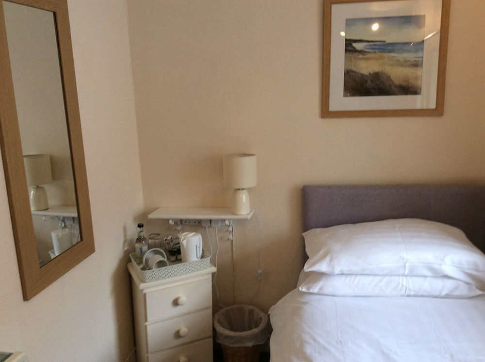 Priory Tearooms Burford With Rooms מראה חיצוני תמונה