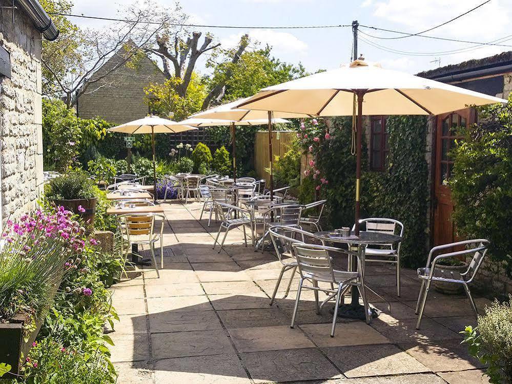 Priory Tearooms Burford With Rooms מראה חיצוני תמונה
